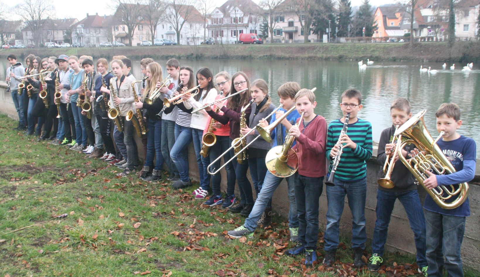 Bild 1 Bigband vor Juhe Tübingen1