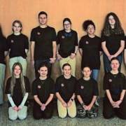 Schulsanitätsteam mit neuer Teamkleidung